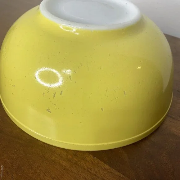 Vintage Pyrex Set of 4 Mixing Nesting Bowls Primary Colors 50's-60's - Picture 15 of 16